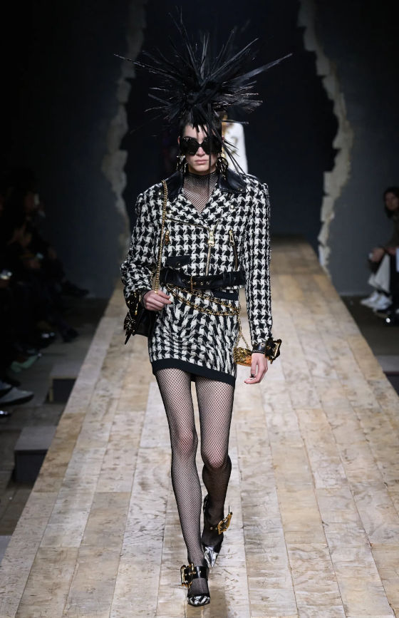 Moschino trendy moda jesien zima 2023