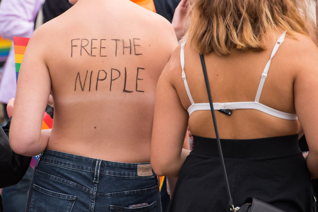 Freethe nipples ruch protesty