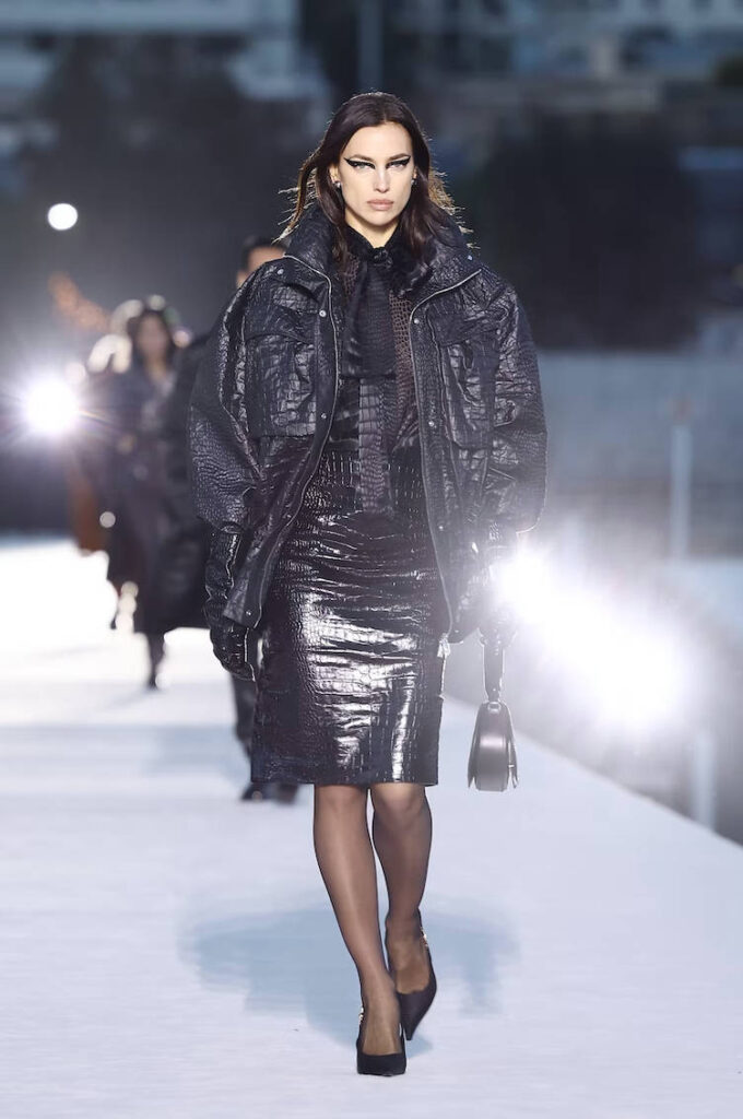 Irina Shayk Versace 2023